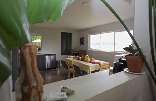 Halfmoon Bay Casa | Suite de lujo confortable con vistas épicas, en la playa, Sunshine Coast