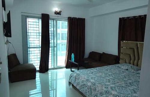 Dhaka Casa | Comfortable Master bedroom for stay