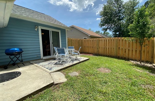 Wilmington Casa | Comfortable Midtown Cottage in Quiet Neighborhood