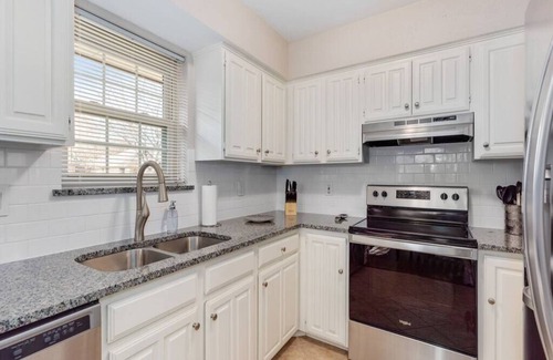 Coppell Casa | Comfortable & Modern Home minutes from DFW Airport