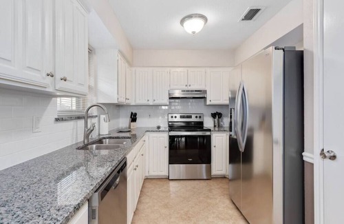 Coppell Casa | Comfortable & Modern Home minutes from DFW Airport