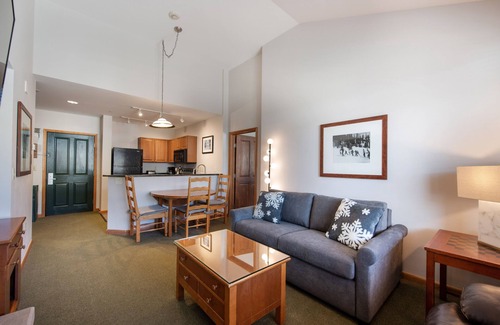 Winter Park Condominio | Comfortable Mountain Adventure Condo at Zephyr Mountain Lodge with Village View (Value-Rated Condo 2506)