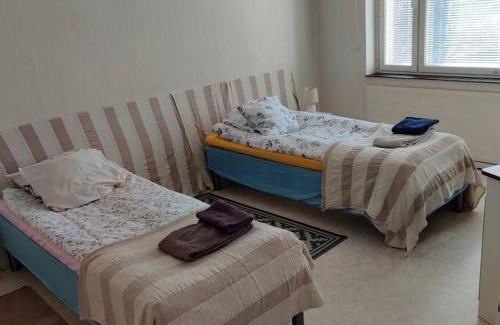 Rauma Apartamento | Comfortable neat large 3 room kitchen glass balcony apt Rauma center