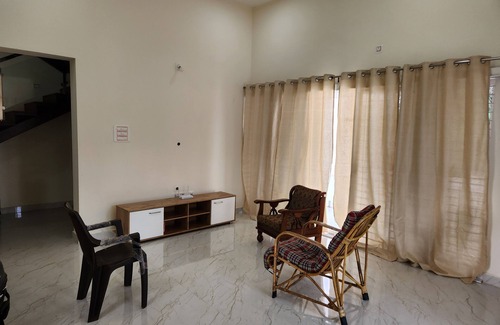 Wilson Garden Casa | Comfortable "Om Yoga" Homestay Villa and nature getaway
