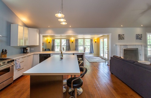 Travis Country Casa | Beautiful Open Concept 3/2 Home - ¡Próximamente el 13 de septiembre!