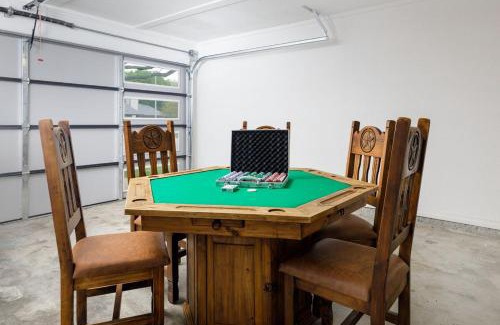 Mesa Ridge Casa | Comfortable Poker House Near Kalahari & Dell Diamond