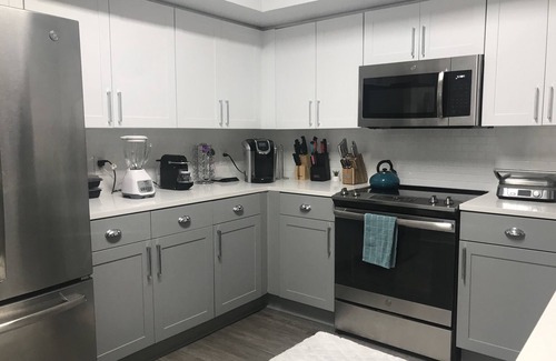 Flagler Village Apartamento | Comfortable Private king suite at Las Olas