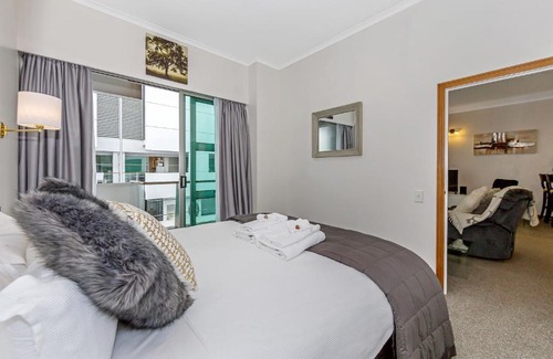 Auckland Central Business District Apartamento | Comfortable Princes Wharf 2BR Apartment for up to 6 guests