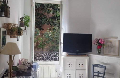 Nice Apartamento | Comfortable, quiet and close to everything in the Nice style
