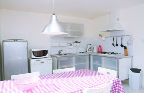 Lodeve Casa | Casa rural cómoda y tranquila, magnífica vista, a pocos minutos. del lago Salagou