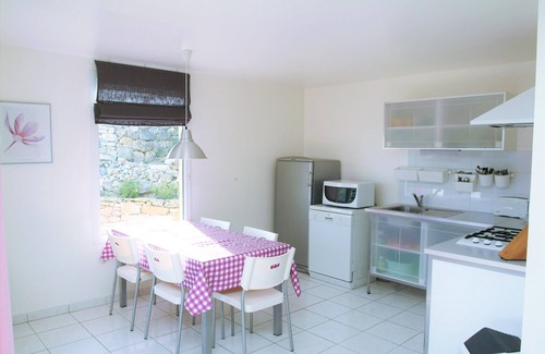 Lodeve Casa | Casa rural cómoda y tranquila, magnífica vista, a pocos minutos. del lago Salagou