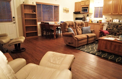 Arden-Arcade Apartamento | Apartamento privado recientemente remodelado en el corazón de Sacramento