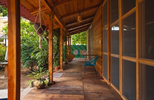 Puerto Escondido Casa | Cuartos cómodos en un bello espacio hogareño