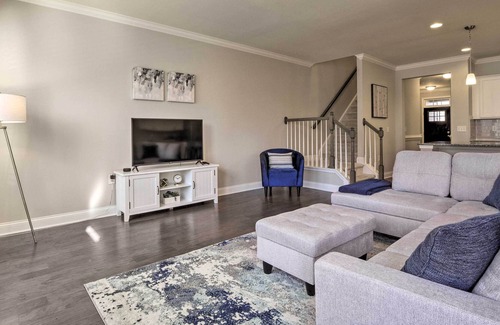 Southwest Raleigh Casa | Comfortable Raleigh Townhome with Deck & Gazebo!