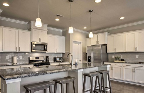 Southwest Raleigh Casa | Comfortable Raleigh Townhome with Deck & Gazebo!