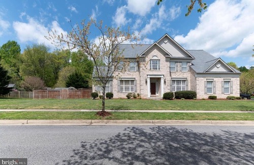 Bowie Casa | Comfortable Room in a basement in Bowie near Toyota, Baysox Stadium & More.