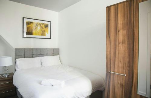 Aylestone Casa | Comfortable Room in Leicester
