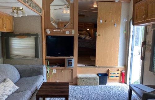 Regional District of Nanaimo Otro | Comfortable RV in a farm