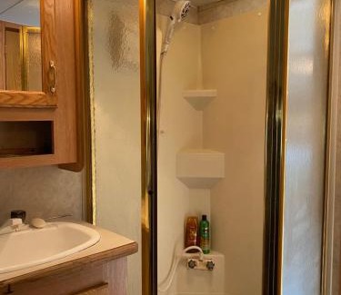 Regional District of Nanaimo Otro | Comfortable RV in a farm