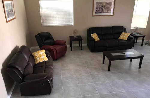Victorville Casa | CASA INDIVIDUAL CONFORTABLE