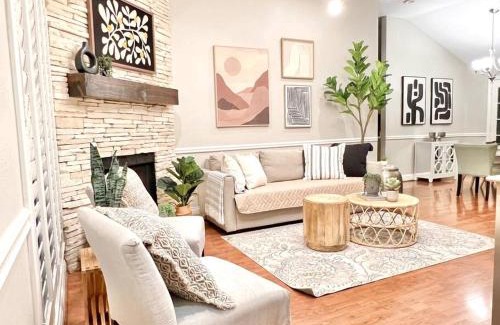 Barker Casa | Comfortable Sleep 08 - Furnished Family Home with Spacious Backyard & Swing