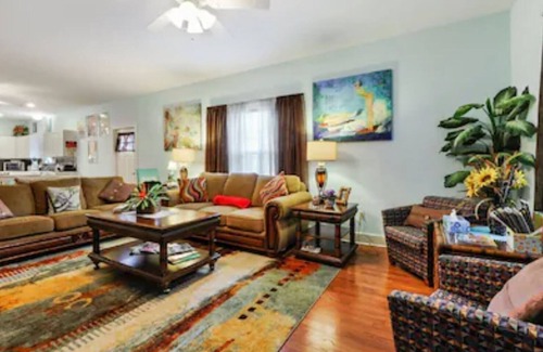 Bay St Louis Apartamento | Comfortable, Spacious & Great Location!!