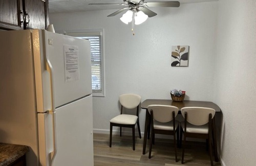 Rock Falls Apartamento | Comfortable & spacious 2 bedroom