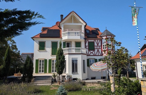 Sommerach Apartamento | Comfortable standard double room for 2 people with free WiFi