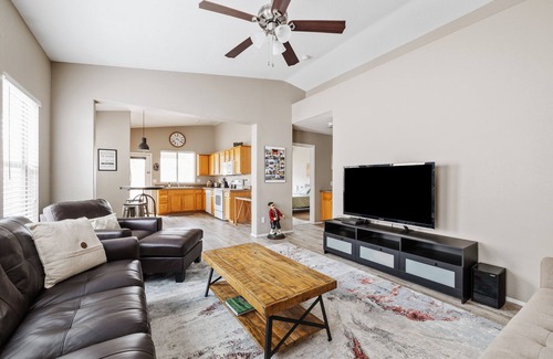 Chandler Casa | Comfortable Stay in Quiet, Centrally Located Neighborhood with Pool