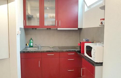Bevaix Apartamento | Comfortable studio in Bevaix with mountain view - 30 m² + Spa