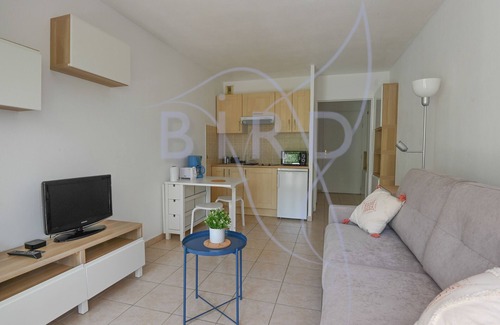 Petit Juas Apartamento | Comfortable studio, terrace and private garden