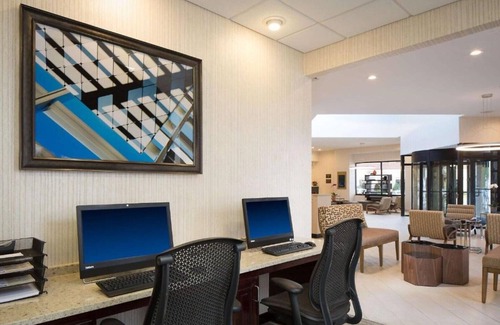 Buckner Terrace - Everglade Park Casa | Comfortable suites in East Dallas