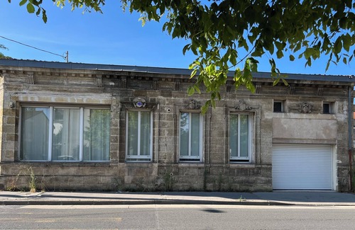 Cauderan Casa | Comfortable town house 10 minutes from town center.