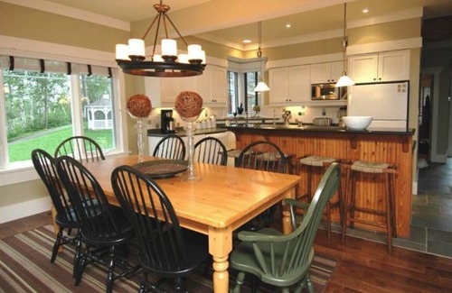 Baysville Casa | Comfortable Townhouse in beautiful Muskoka resort