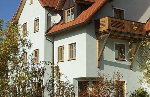 Neualbenreuth Apartamento | Comfortable vacation apartment for up to 2 people (75 sqm)