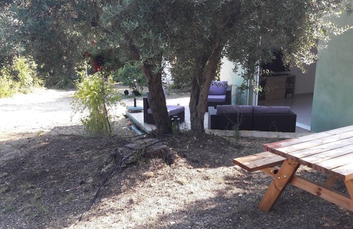 Le Castellet Casa | Villa confortable en el corazón del viñedo de Bandolais con acceso privado, estacionamiento