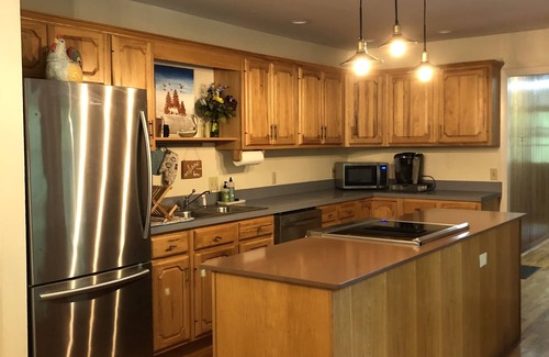 Banner Elk Casa | Comfortable Winter Retreat with Fireplace ~ Pet-Friendly ~ Arcade Games