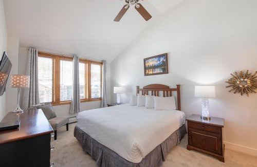 Winter Park Apartamento | Comfortable Zephyr Mountain Lodge Condo with Spectacular View of the Continental Divide condo