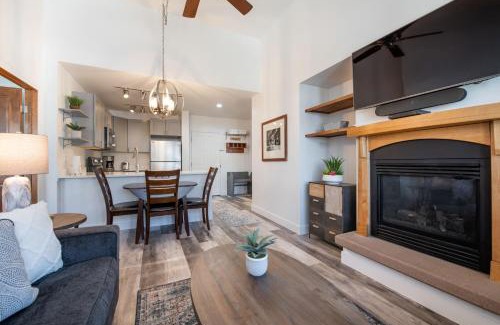 Winter Park Apartamento | Comfortable Zephyr Mountain Lodge Condo with Spectacular View of the Continental Divide condo