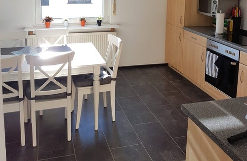 Groenebach Casa | Comfortably furnished child-friendly vacation home with garden