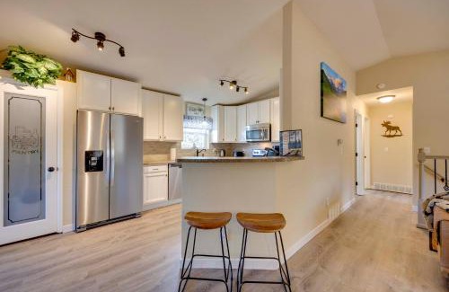 Woodland Park Casa | Comforting Woodland Park Home with Fire Pit!