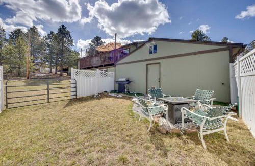 Woodland Park Casa | Comforting Woodland Park Home with Fire Pit!