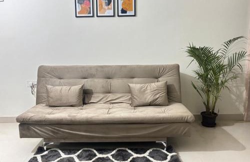 Krishnarajapura Apartamento | Comfy 1BHK near Kadugodi Metro