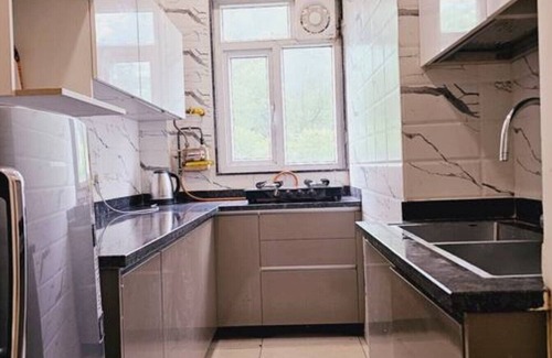 Delhi Cantonment Apartamento | Comfy 2 BHK in Lajpat Nagar near market by HostMyStay