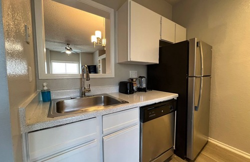 Milwood Apartamento | Comfy 2BD Apt | Austin Texas
