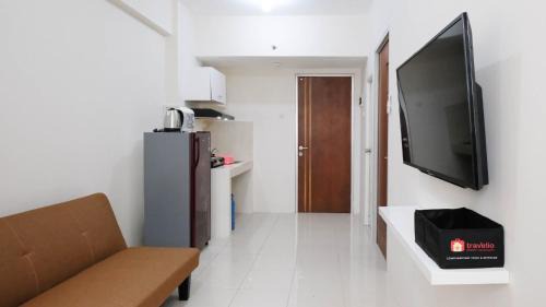 Surabaya Apartamento | Comfy 2BR Apartment at Puncak Kertajaya Surabaya near ITS By Travelio