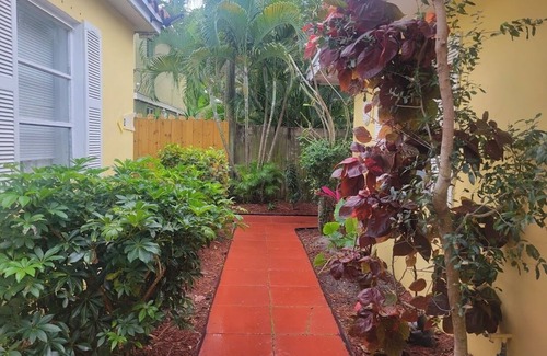 Poinsettia Heights Apartamento | ❤ Comfy 2BR Apt | Near Fort Lauderdale Beach & Las Olas