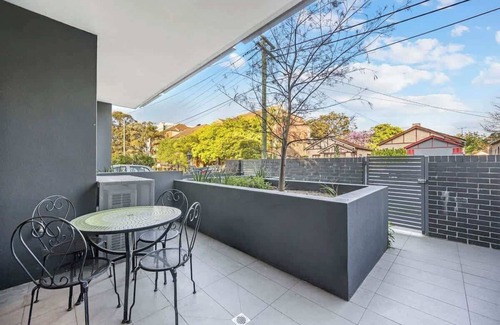 Homebush Apartamento | Comfy 3 bed near DFO, Sydney Olympic Park