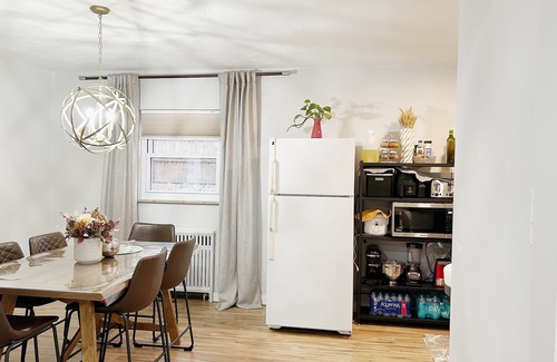 Crafton Casa | Comfy 3Bedrooms 2Bathrooms Excellent Location Home near to Downtown Pittsburgh