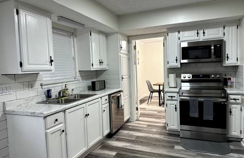 Gunter Afs Casa | Comfy 4BR/2BA Getaway + Pool, Hot Tub & Pets OK!